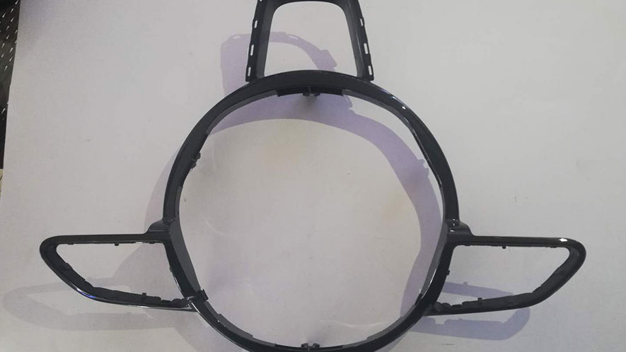 Steering wheel frames